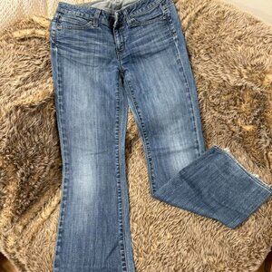 Low waist boot cut jeans